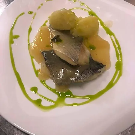 Hotel Sala 2*