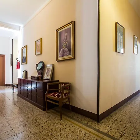 Sala ホテル Valbrona